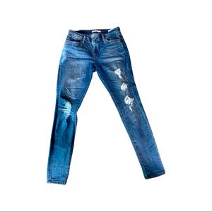 Levi’s 710 Jeans